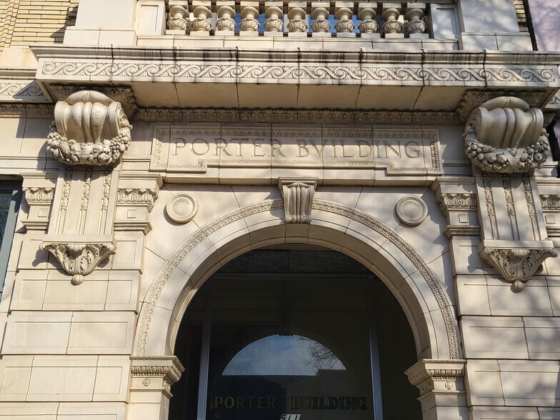 501-511 Main St, Woodland, CA à louer - Photo du bâtiment - Image 3 de 8