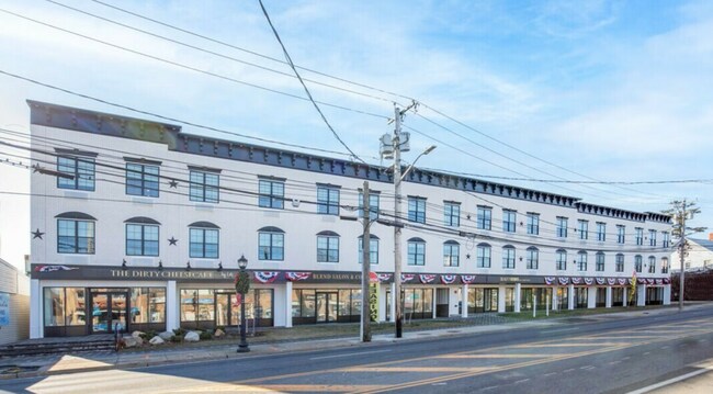 Plus de détails pour 102 W Main St, Smithtown, NY - Bureau/Commerce de détail à louer