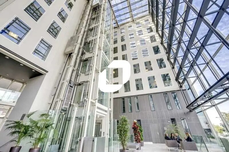 Office in Ivry-sur-Seine for lease Lobby- Image 1 of 7