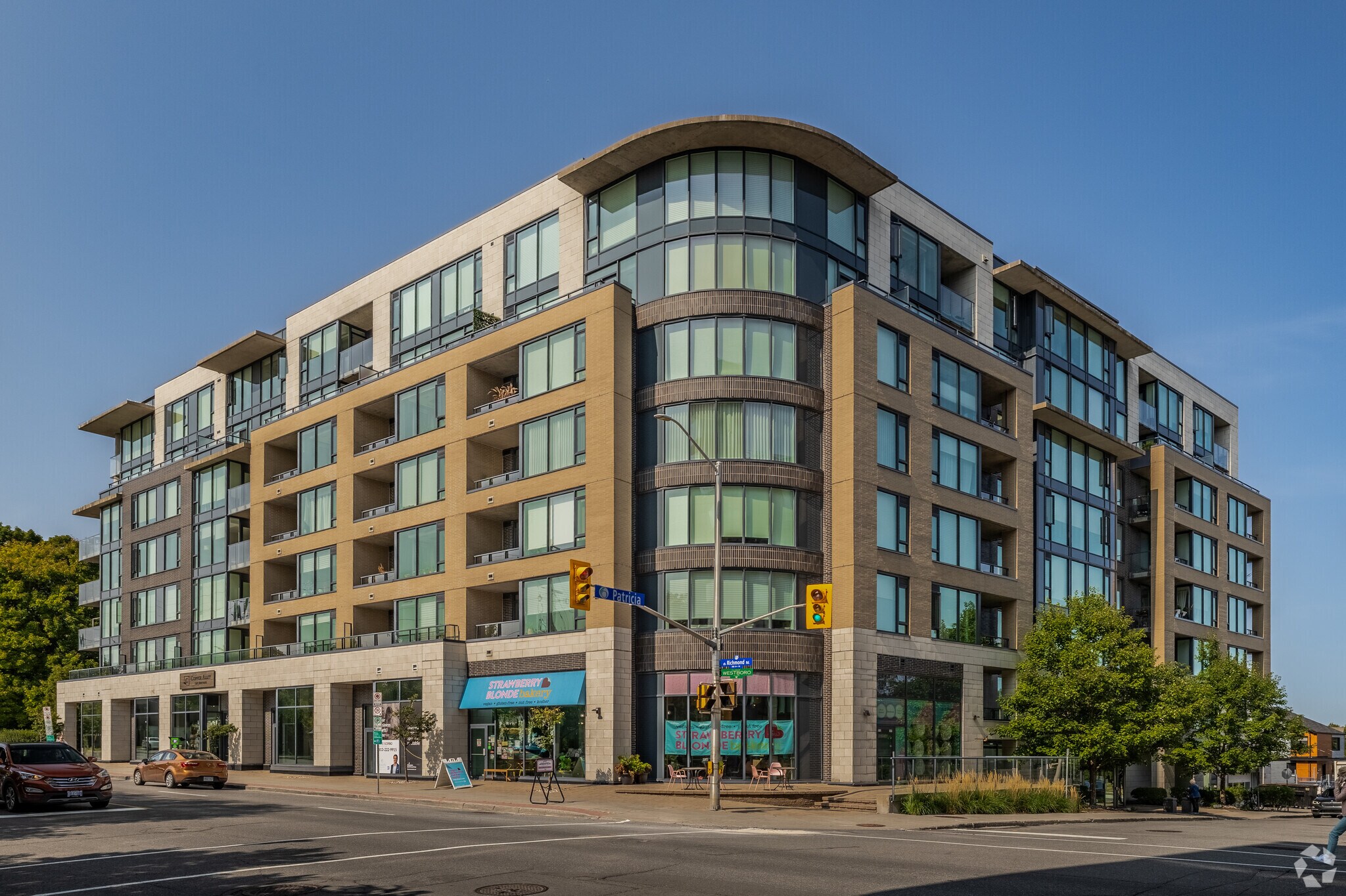 111-119 Richmond Rd, Ottawa, ON à vendre Photo principale- Image 1 de 1