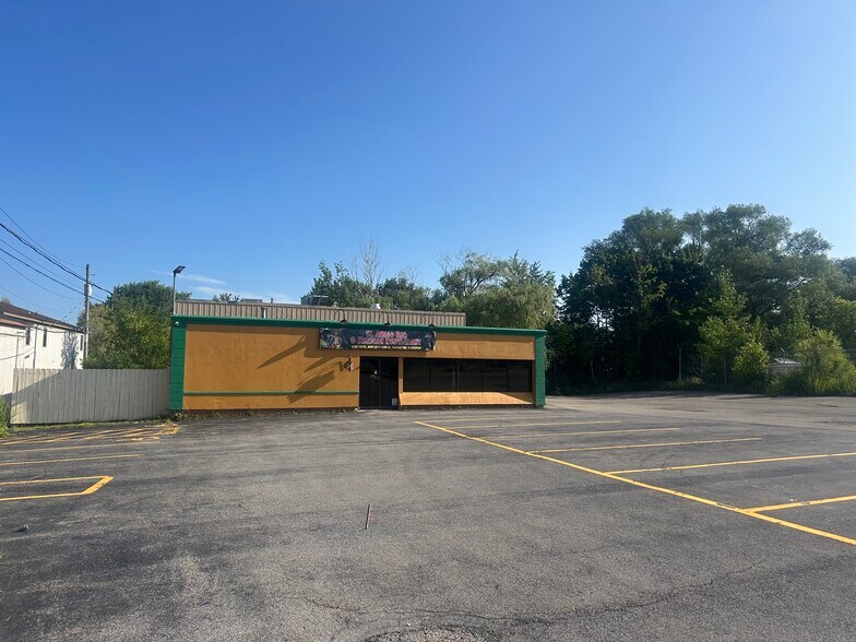 5781 Seneca St, Elma, NY à louer - Photo principale - Image 1 de 12