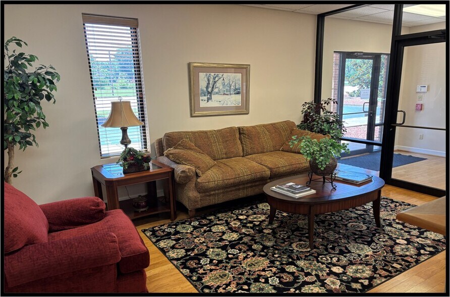 2926 E Main Street Ext, Spartanburg, SC for sale - Building Photo - Image 2 of 6