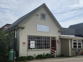 23 Seavey St, North Conway, NH à louer Photo intérieure- Image 2 de 3