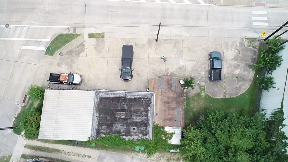 6002 Harrisburg Blvd, Houston, TX for sale - Building Photo - Image 2 of 5