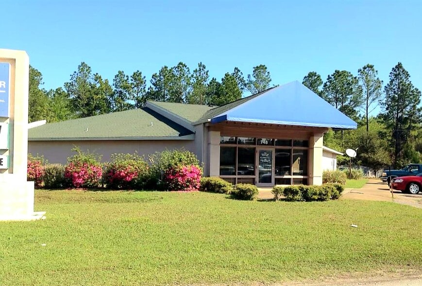 748 N Us-29, Cantonment, FL for lease - Building Photo - Image 1 of 11