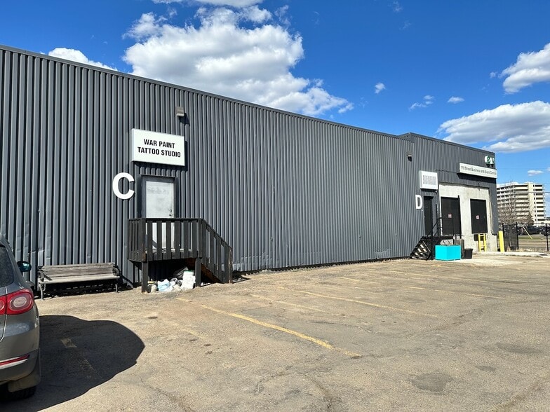 11602 119th St NW, Edmonton, AB for sale - Building Photo - Image 3 of 23