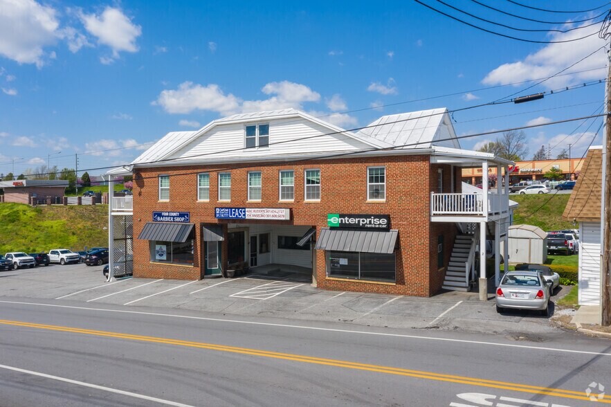 1-5 W Ridgeville Blvd, Mount Airy, MD à louer - Photo du bâtiment - Image 2 de 7