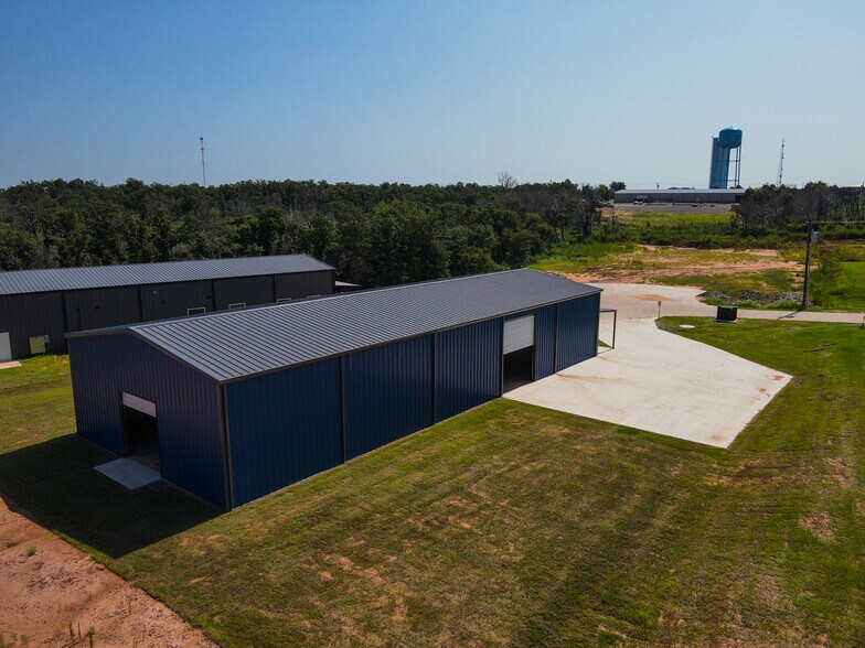 11515 Maui Ln, Edmond, OK à vendre - Photo du bâtiment - Image 3 de 13