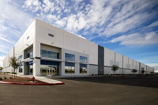 Plus de détails pour 6050 N Hollywood Blvd, Las Vegas, NV - Industriel à louer