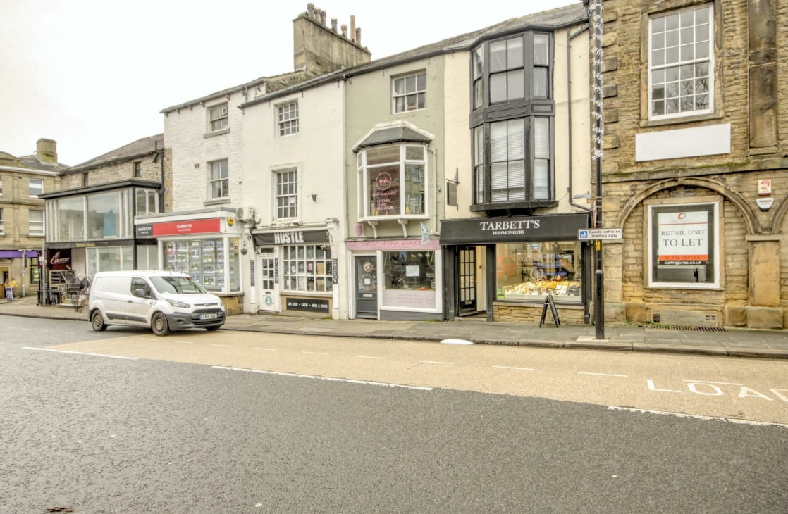 78 High St, Skipton for lease Primary Photo- Image 1 of 11