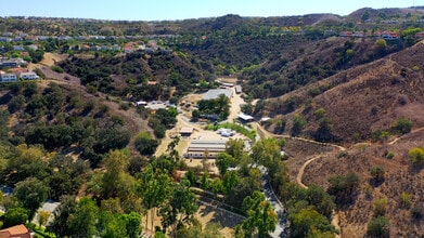 6352 E Nohl Ranch Rd, Anaheim, CA - Aérien  Vue de la carte - Image1