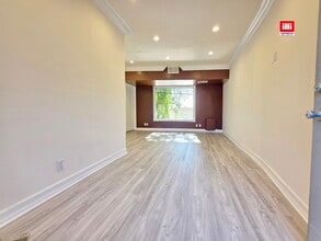 13437-13447 Ventura Blvd, Sherman Oaks, CA for lease Interior Photo- Image 1 of 1