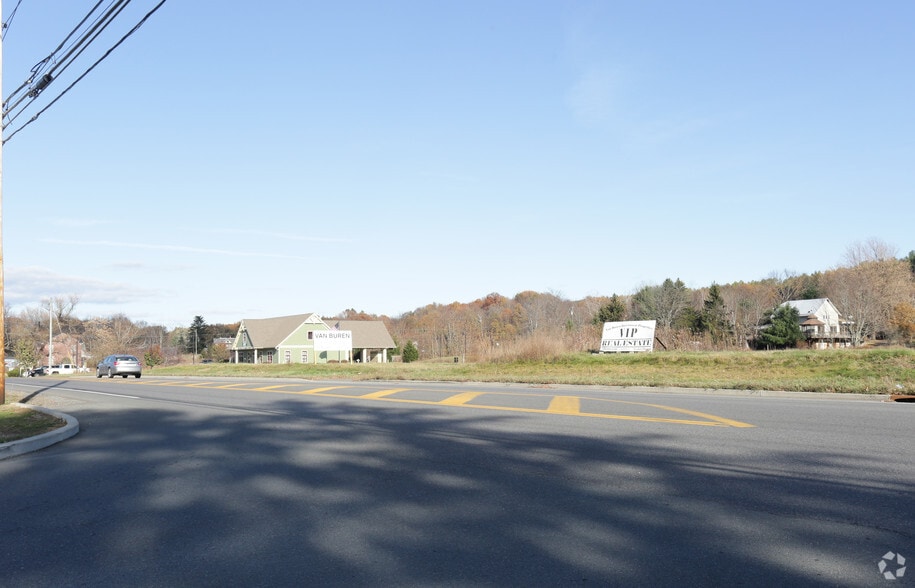 2563 New York 66, Chatham, NY for sale - Primary Photo - Image 1 of 2