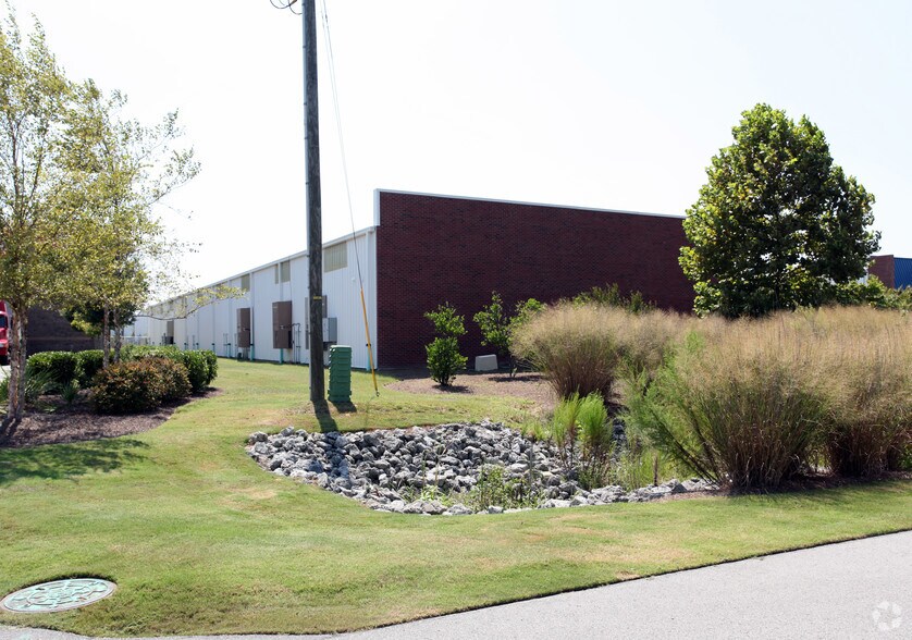 3210 Pennington Dr, Wilmington, NC à louer - Photo du bâtiment - Image 2 de 4