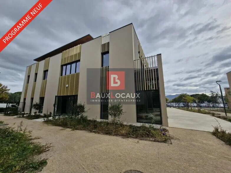 Bureau dans Aubagne à louer - Photo du bâtiment - Image 2 de 16