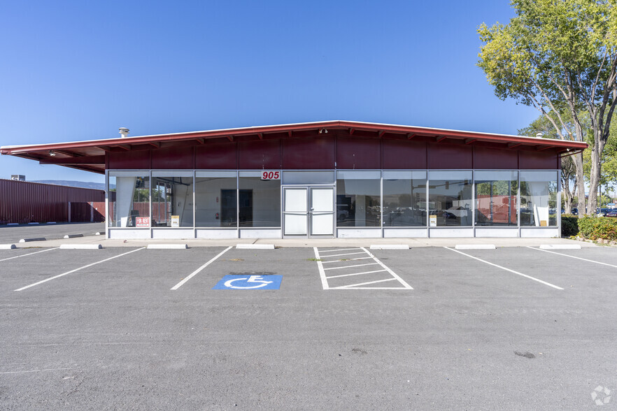 905 S Rock Blvd, Sparks, NV for lease - Building Photo - Image 3 of 20