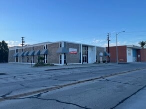 905 S A St, Oxnard, CA à louer Photo du bâtiment- Image 2 de 5