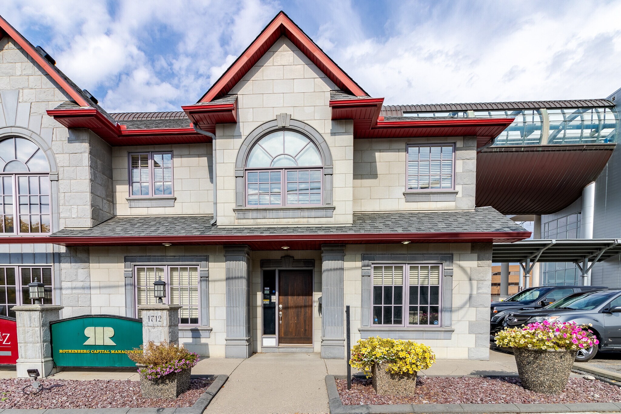 1712-1716 10 Av SW, Calgary, AB à vendre Photo du bâtiment- Image 1 de 1