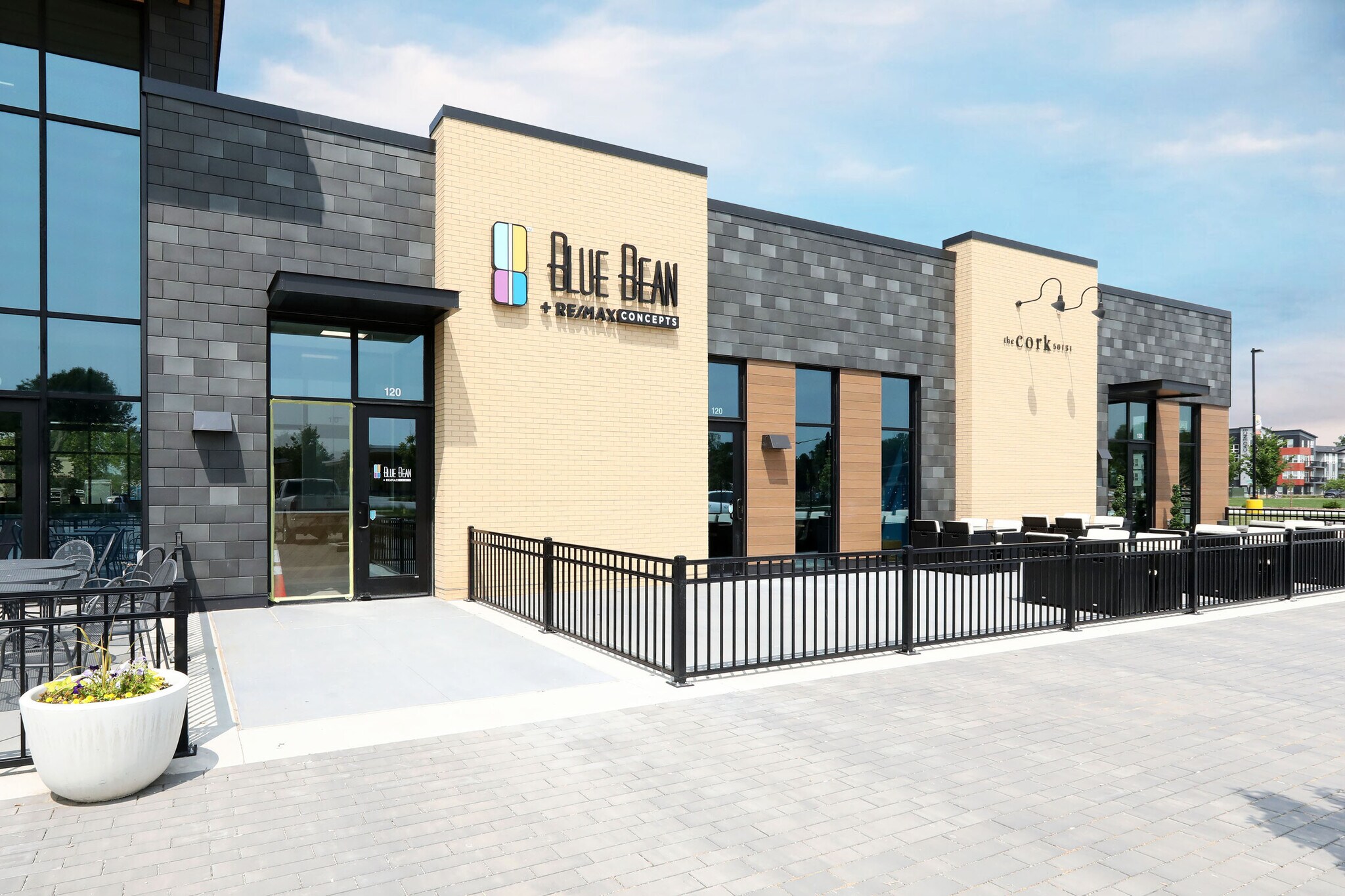 6205 Merle Hay Rd, Johnston, IA for lease Primary Photo- Image 1 of 31