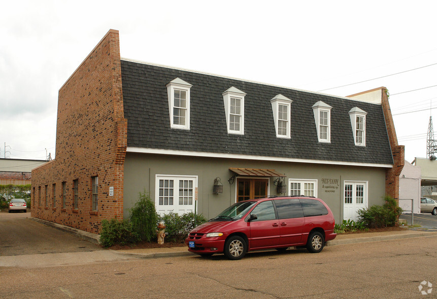 1776 Lelia Dr, Jackson, MS à vendre - Photo principale - Image 1 de 1