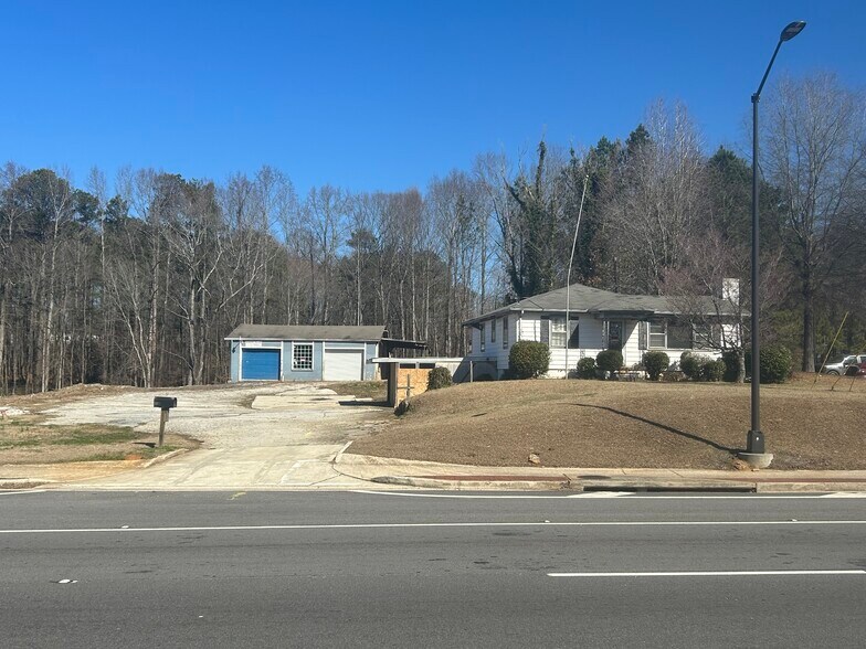 2038 Fairburn Rd, Douglasville, GA à vendre - Photo du bâtiment - Image 3 de 3