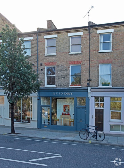 281-283 Lillie Road, Fulham portfolio of 2 properties for sale on LoopNet.ca - Primary Photo - Image 2 of 10