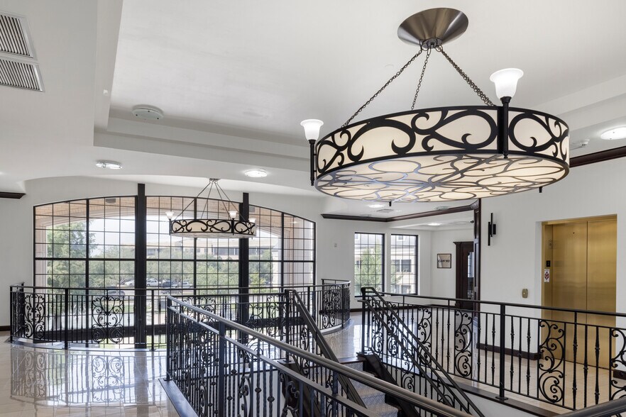 4727 Gaillardia Pky, Oklahoma City, OK for lease - Interior Photo - Image 2 of 3