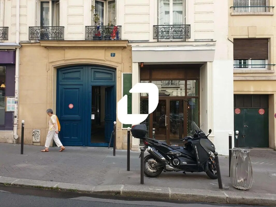 Office in Paris for sale Building Photo- Image 1 of 15