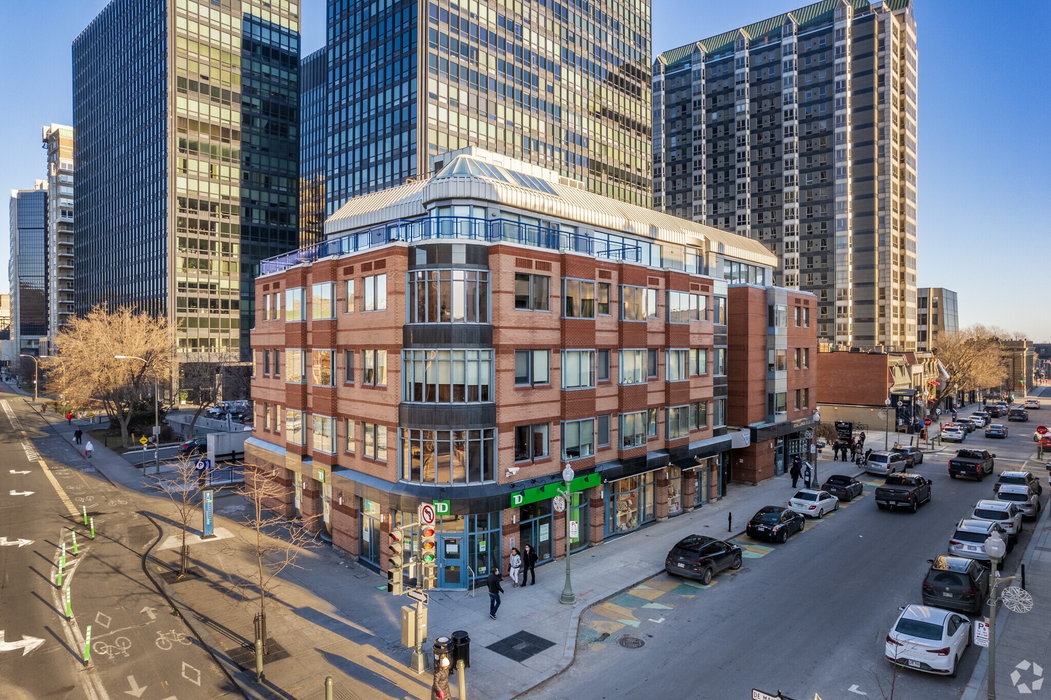 1245-1289 Av Greene, Westmount, QC for lease Primary Photo- Image 1 of 8