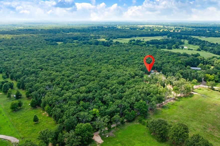 821 County Road 43830, Paris, TX à vendre - Photo du bâtiment - Image 2 de 44