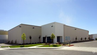 More details for 411 Business Center Ct, Redlands, CA - Industrial for Lease