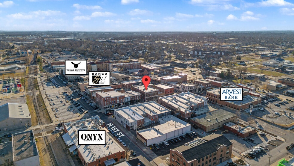 116B W Walnut St, Rogers, AR for lease - Building Photo - Image 3 of 21