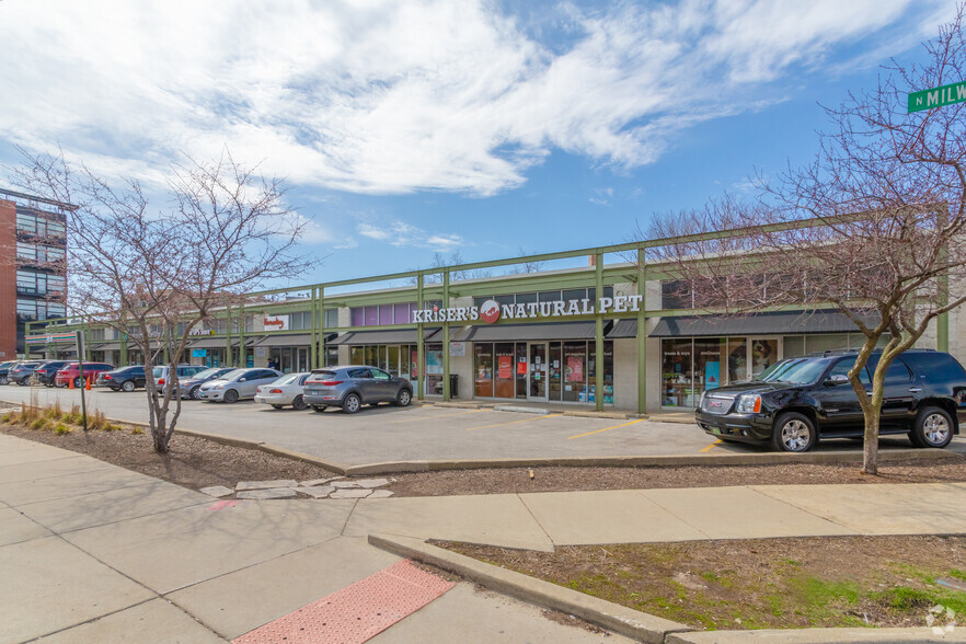 1658 N Milwaukee Ave, Chicago, IL à louer - Photo du bâtiment - Image 2 de 3