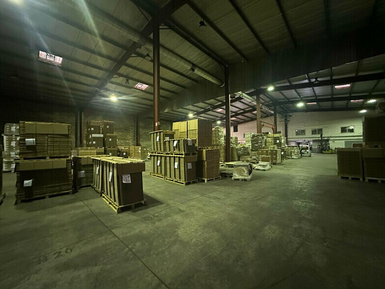 Industrial in Strasbourg for lease - Interior Photo - Image 3 of 10