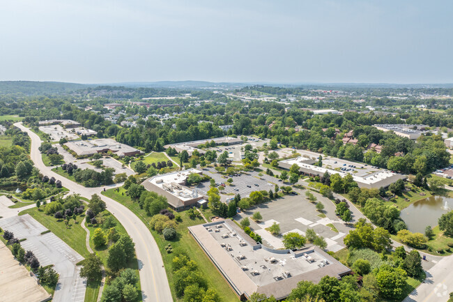 Plus de détails pour 2500 Renaissance Blvd, King Of Prussia, PA - Bureau, Flex à louer