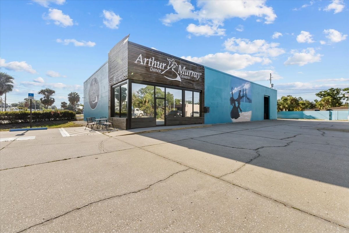 3350 Tyrone Blvd N, Saint Petersburg, FL for lease Building Photo- Image 1 of 18