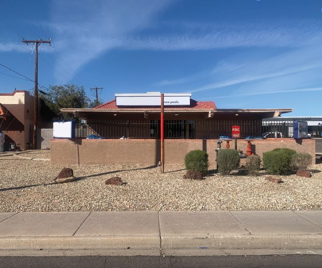 1546 W Bell Rd, Phoenix, AZ à louer - Photo du bâtiment - Image 2 de 5