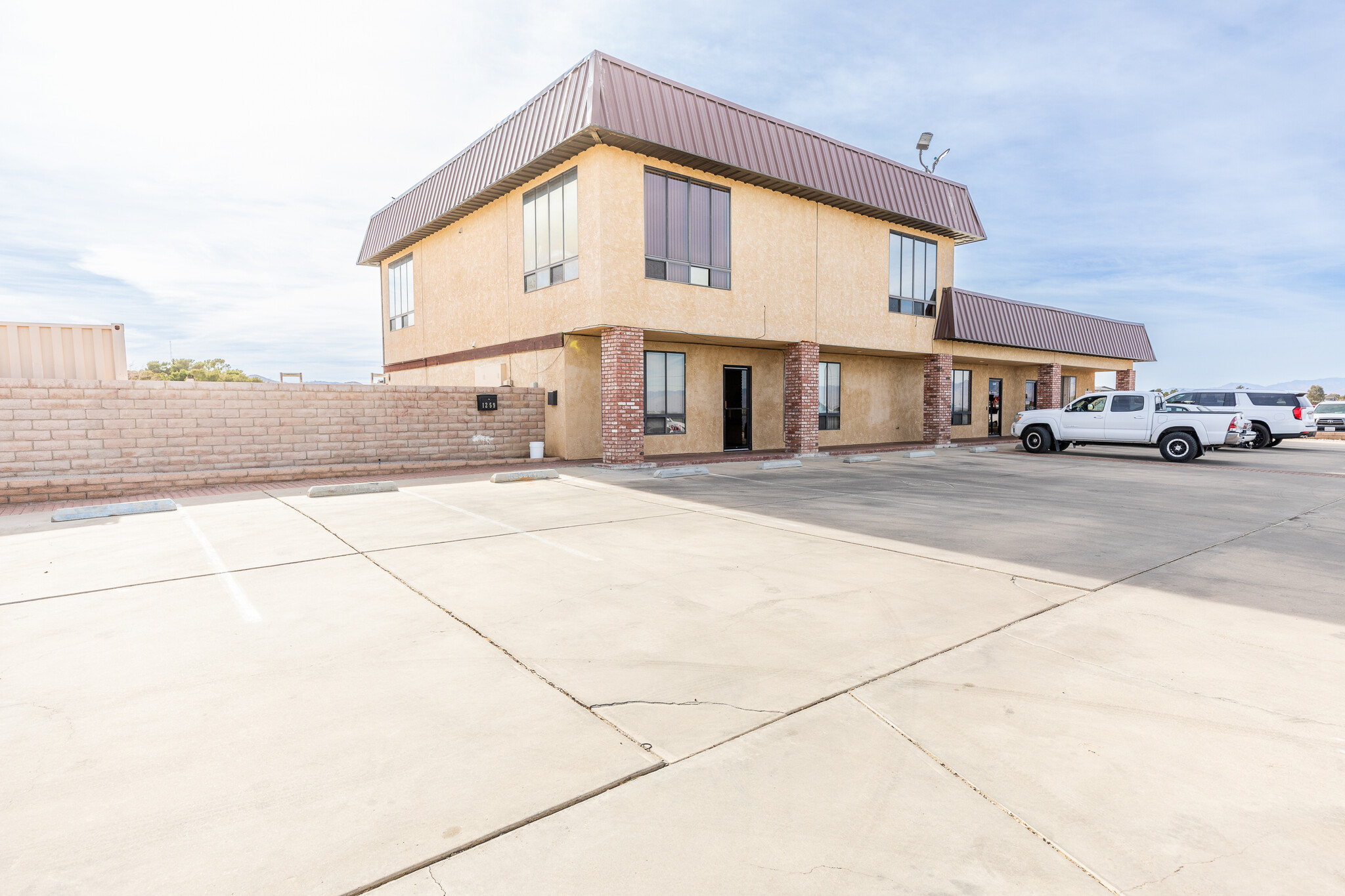 1249 E Ridgecrest Blvd, Ridgecrest, CA for sale Primary Photo- Image 1 of 65