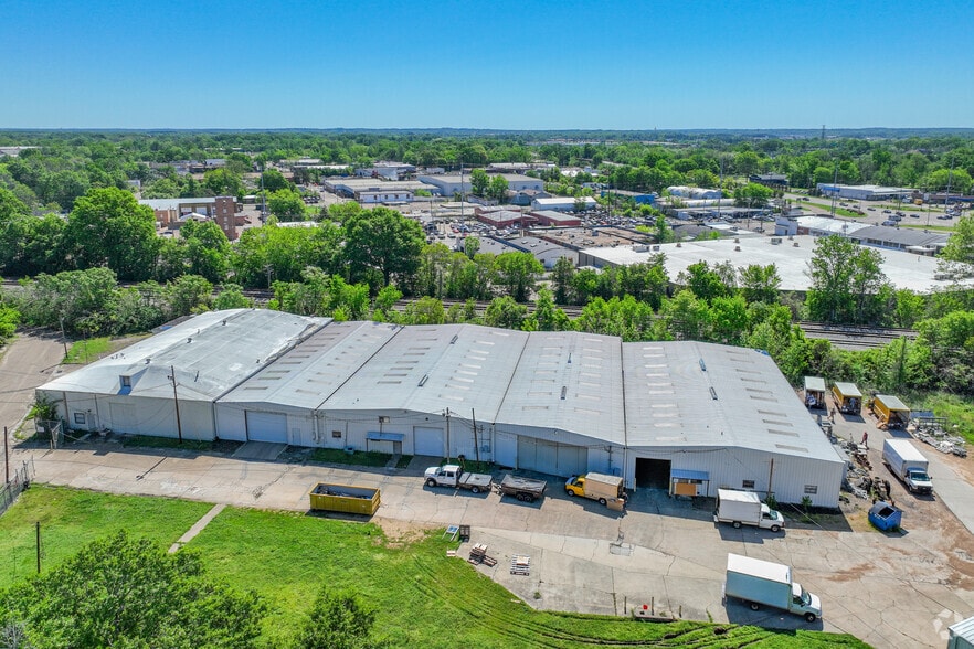 407 Guidici St, Jackson, MS for lease - Primary Photo - Image 2 of 20