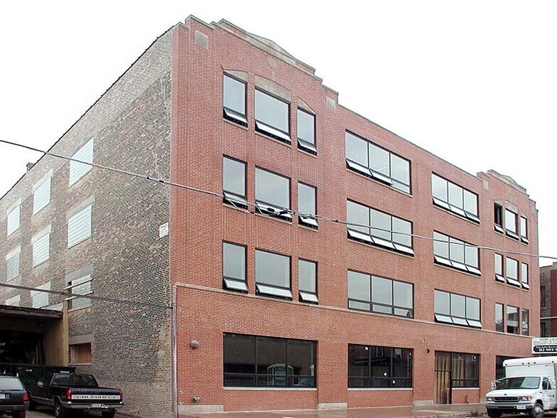 311 N Aberdeen St, Chicago, IL for lease - Building Photo - Image 2 of 18