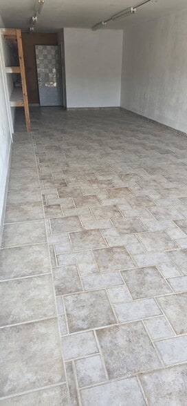 4140 Evans Ave, Fort Myers, FL for lease - Interior Photo - Image 3 of 3