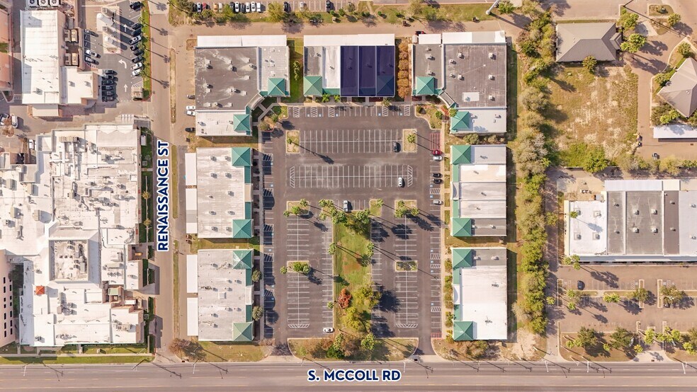 5327 S McColl Rd, Edinburg, TX à louer - Photo du bâtiment - Image 2 de 2