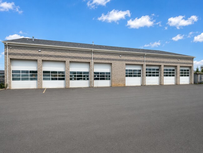 Plus de détails pour 5 Aaron Way, Sparta, NJ - Industriel à louer
