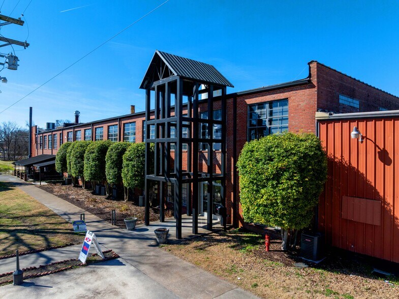 The Mill at Lebanon portefeuille de 5 propriétés à vendre sur LoopNet.ca - Photo du bâtiment - Image 2 de 15