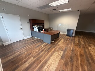 Plus de détails pour 2400 Lime Kiln Ln, Louisville, KY - Bureau à louer