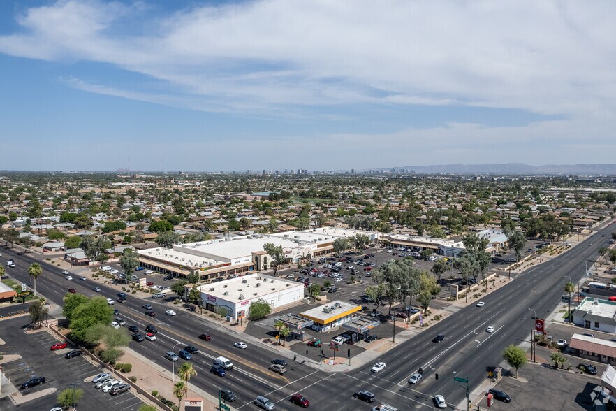 6801-6823 N 35th Ave, Phoenix, AZ à louer - Aérien - Image 2 de 2