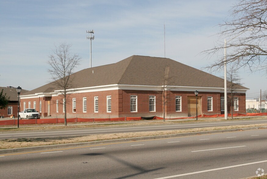 1751 Church St, Norfolk, VA à vendre - Photo du bâtiment - Image 2 de 3