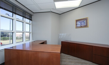 5819 Hwy 6, Missouri City, TX for lease Interior Photo- Image 2 of 3