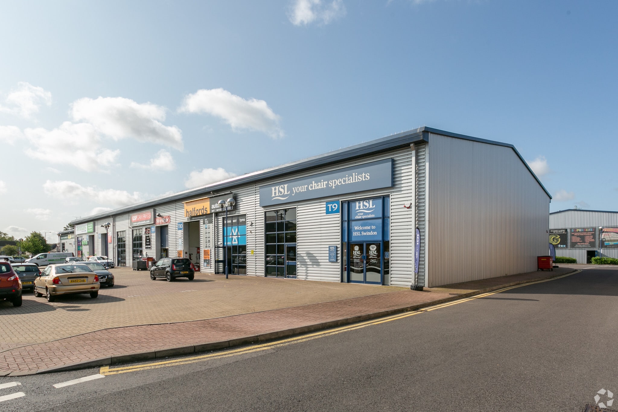 Hobley Dr, Swindon for lease Primary Photo- Image 1 of 3
