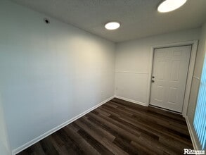 1517-1523 Commercial Park Dr, Lakeland, FL for sale Interior Photo- Image 2 of 5